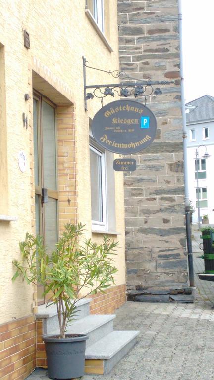 Gaestehaus Kiesgen-Mendgen Bernkastel-Kues Exterior photo